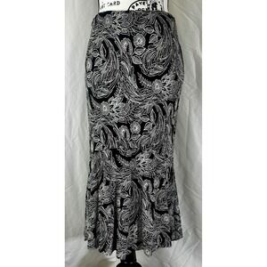 Ann Taylor Fit & Flare Midi Skirt Women's S Classic Flattering Feminine Floral